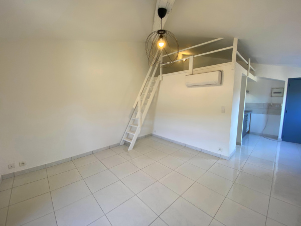 Offres de location Studio Pignans 83790